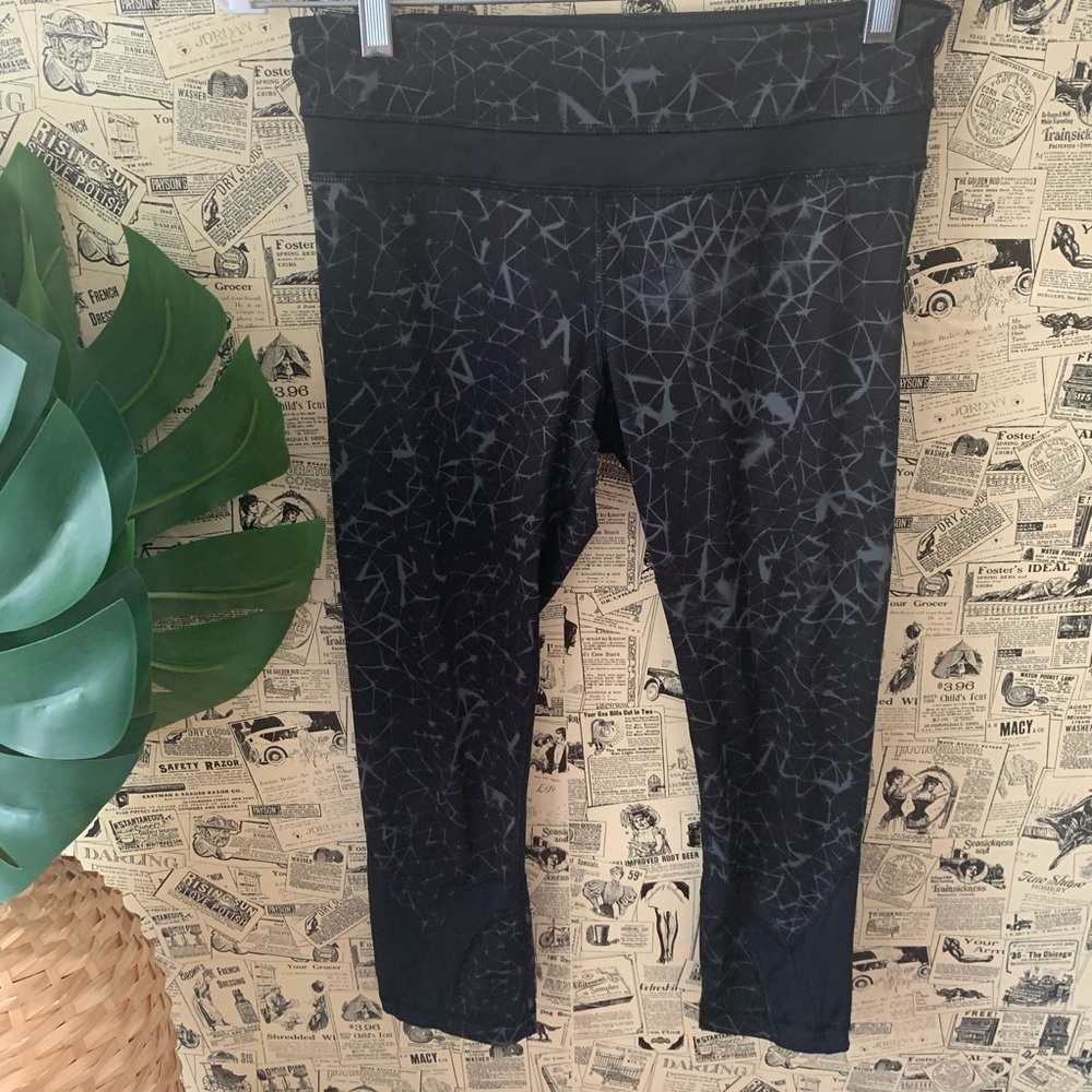 Lululemon run inspire crop mesh star crushed coal - Picture 1 of 10